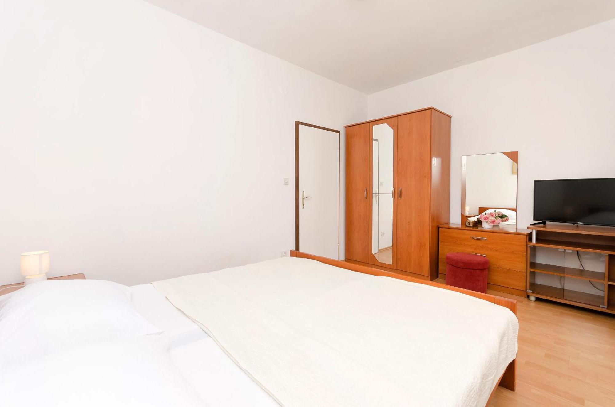 Apartment And Rooms Artina Vodice Dış mekan fotoğraf