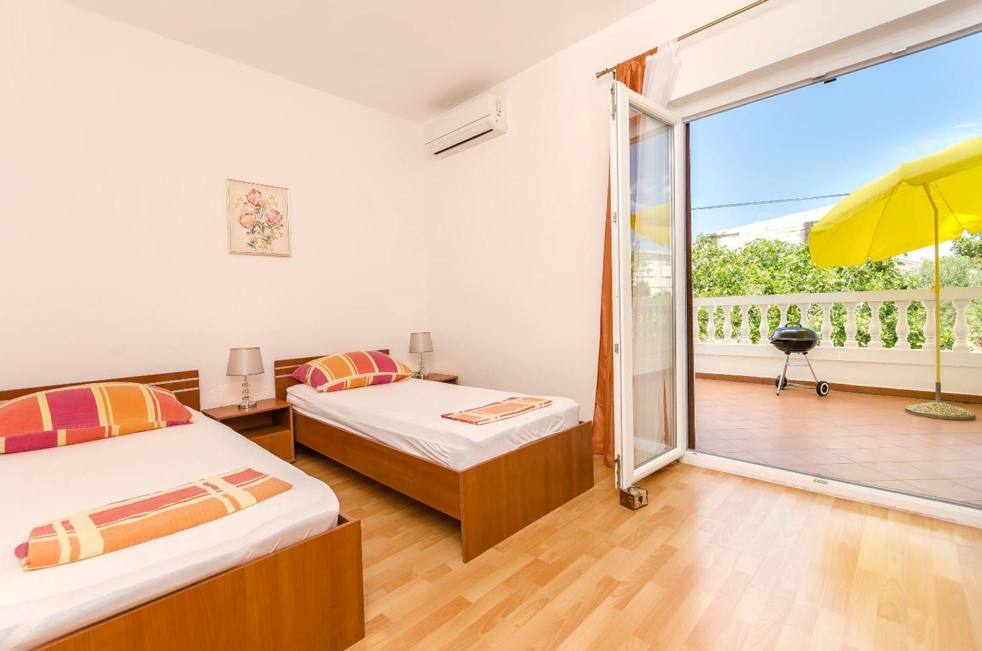 Apartment And Rooms Artina Vodice Dış mekan fotoğraf