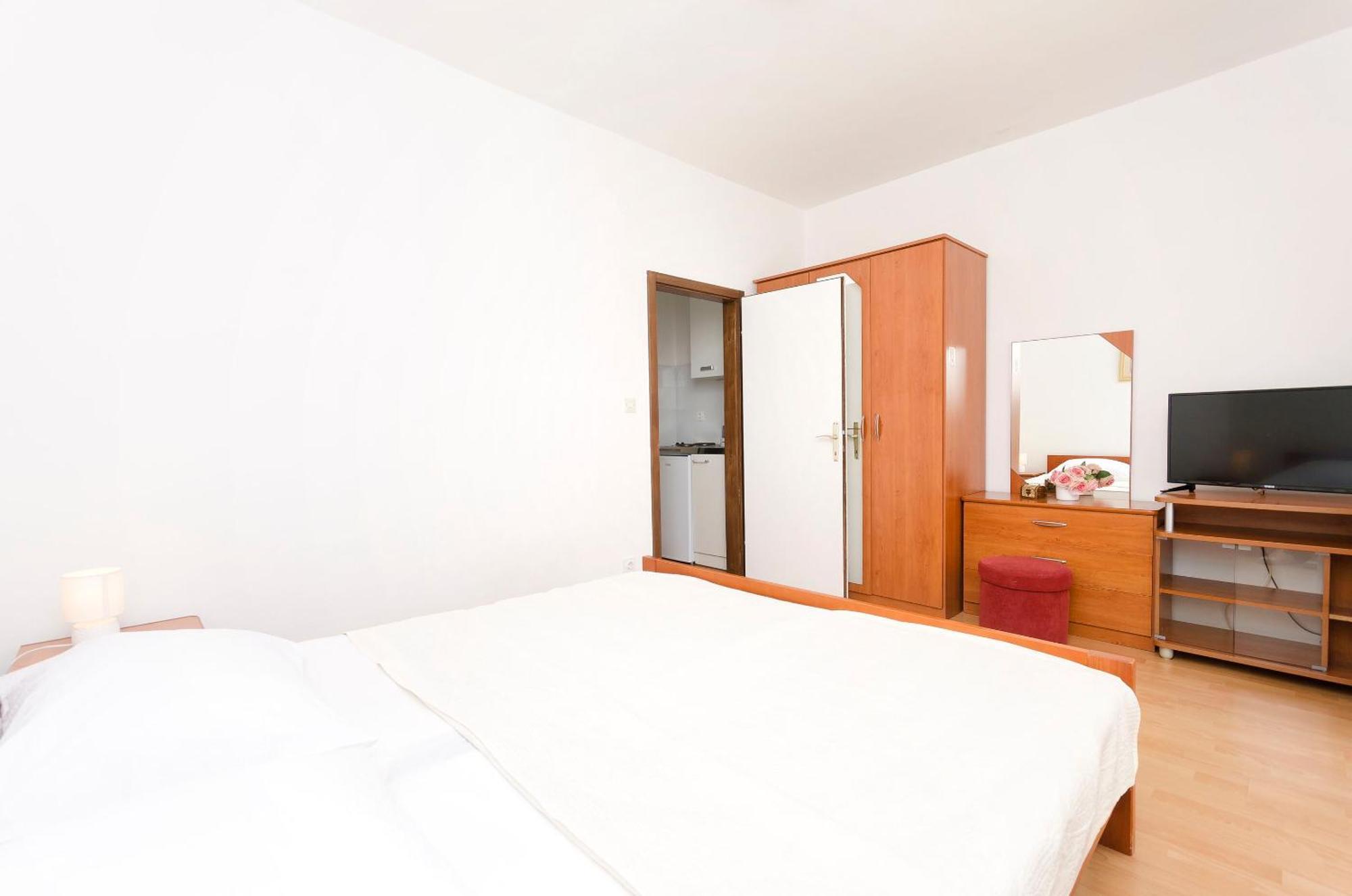 Apartment And Rooms Artina Vodice Dış mekan fotoğraf
