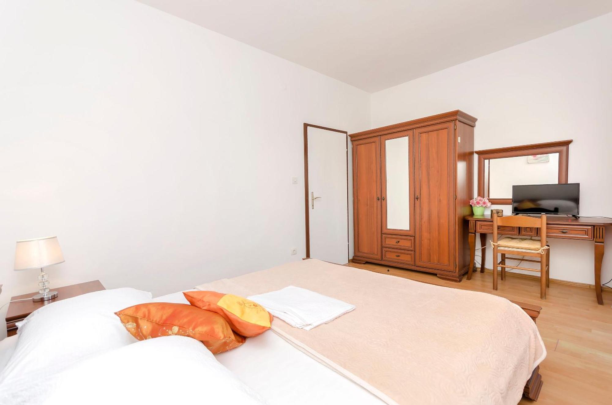 Apartment And Rooms Artina Vodice Dış mekan fotoğraf