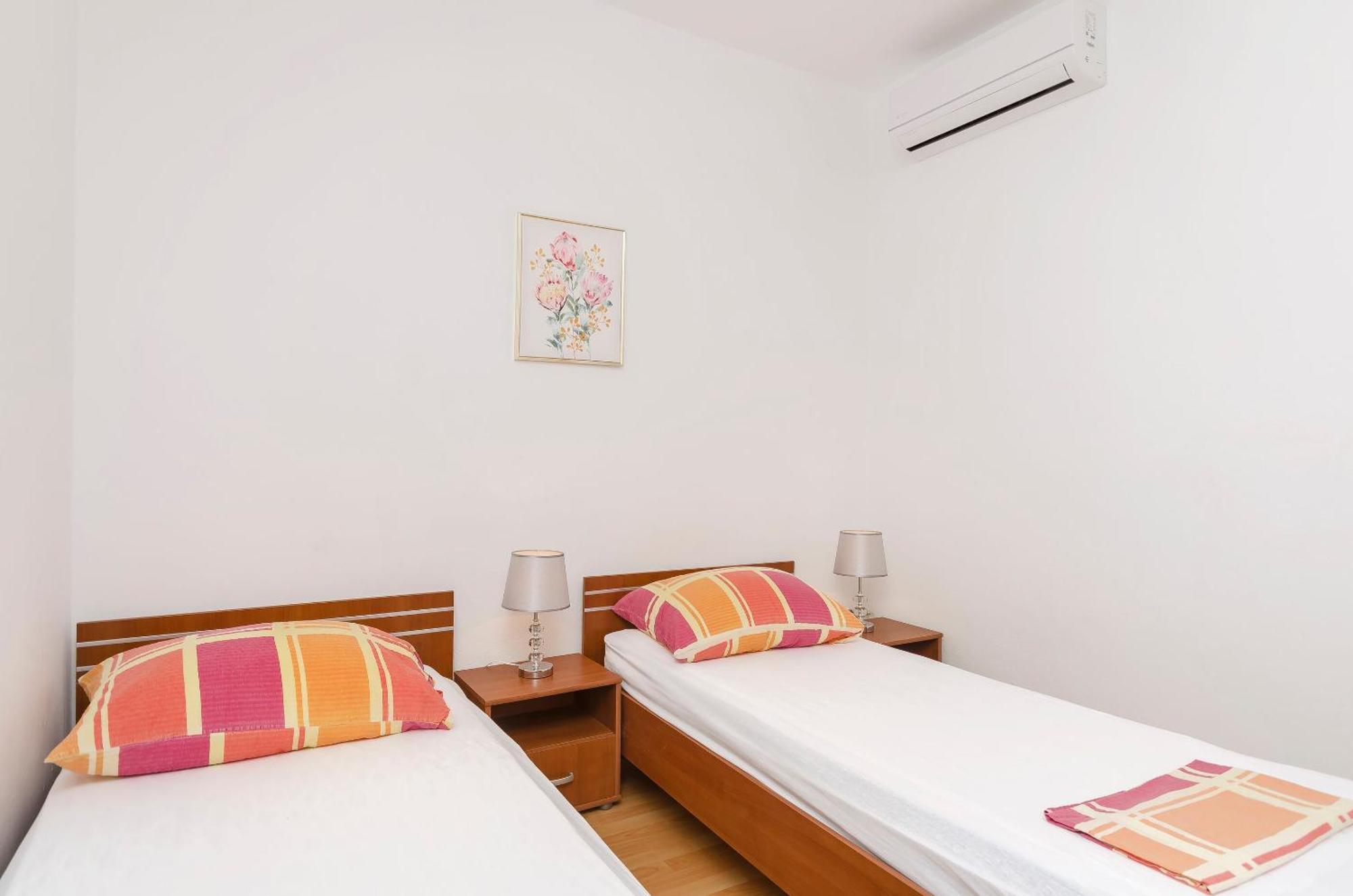 Apartment And Rooms Artina Vodice Dış mekan fotoğraf